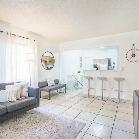 Modern 2 Bedroom In The Heart Of Wynwood Art District Miami Exterior photo